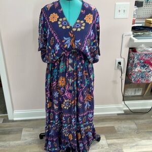 Easel Floral Print V neck Dolman Sleeve Maxi Dress